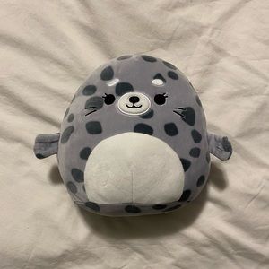 8" Isis Seal Squishmallow